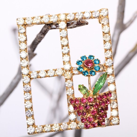 Dorothy Bauer Jewelry - Dorothy Bauer Flower Pot in Window Brooch